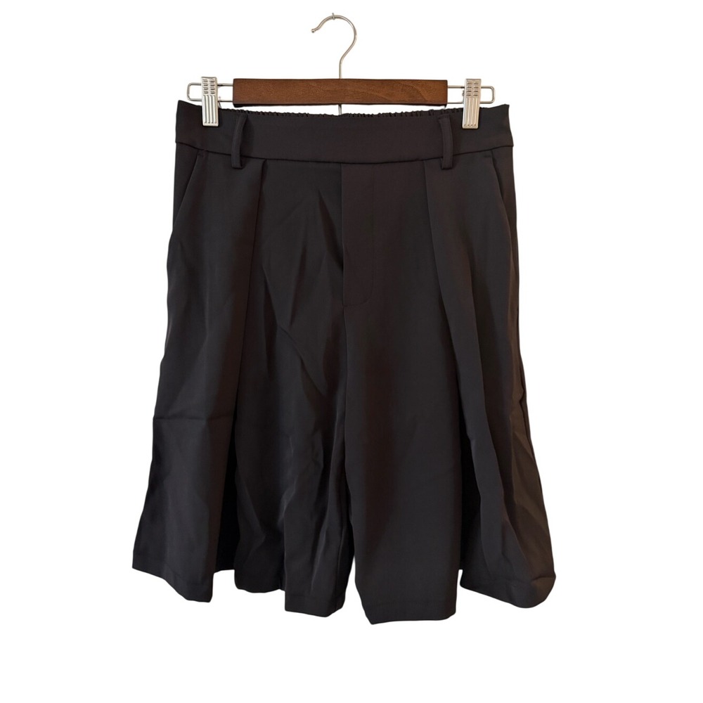 NWT Halara Pleated Bermuda Shorts Black Elastic Waist small‎